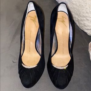 Giuseppe Zanotti- Suede pump w/ rhinestone detail